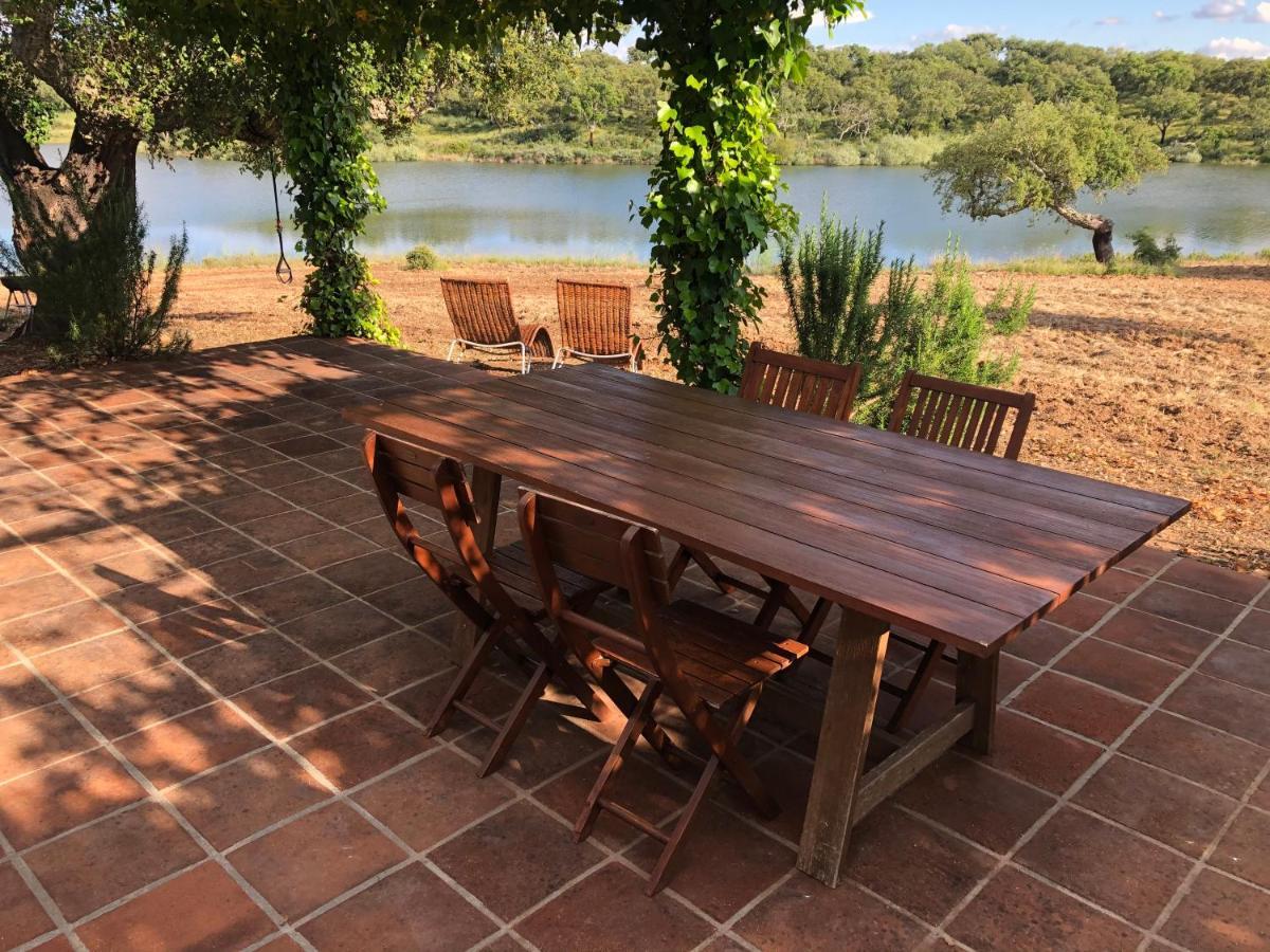 Fontes - A Essencia Do Alentejo Com Lago Privado Redondo Esterno foto